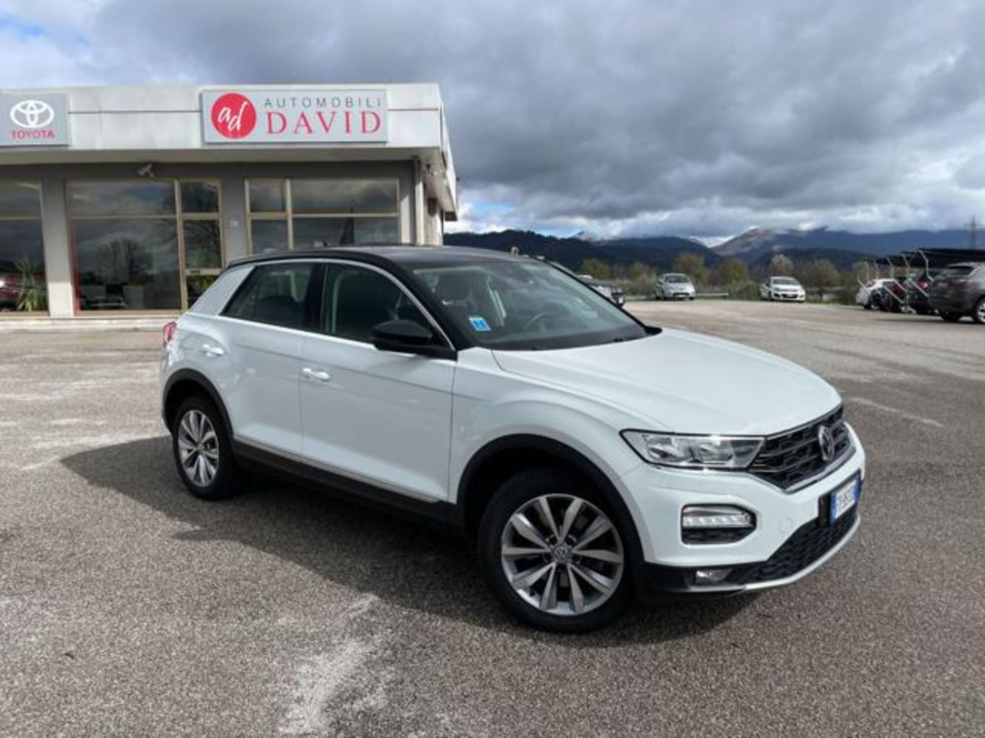 Volkswagen T-Roc 2.0 TDI SCR 150 CV DSG 4MOTION Style BlueMot. Tech.  del 2019 usata a Maniago