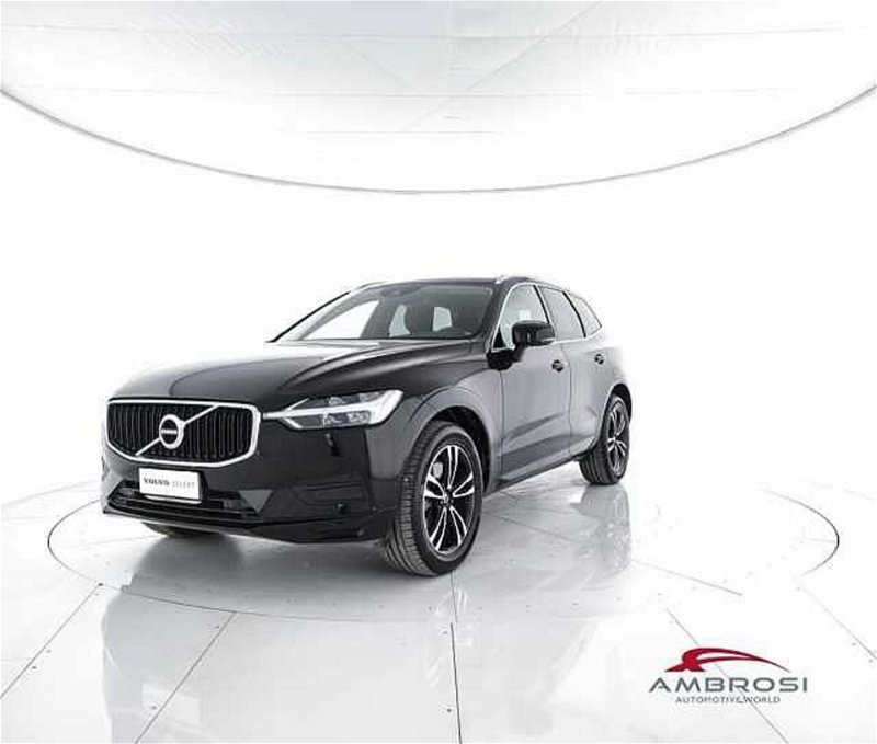 Volvo XC60 B4 (d) AWD Geartronic Business Plus del 2020 usata a Viterbo