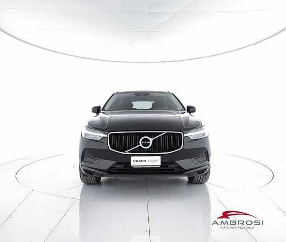 Volvo XC60 B4 (d) AWD Geartronic Business Plus del 2020 usata a Viterbo (5)