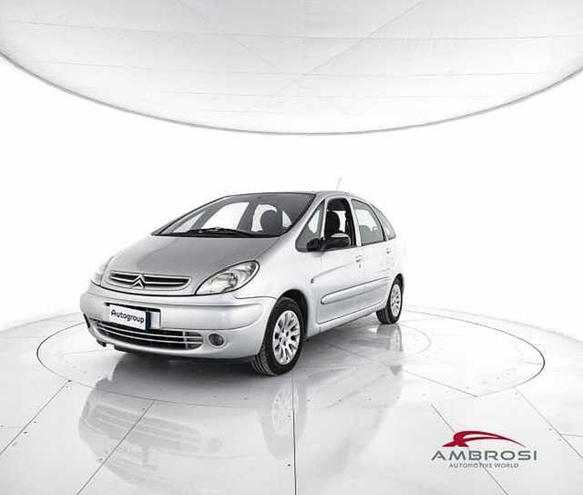 Citroen Xsara Picasso 2.0 HDi Elegance  del 2002 usata a Viterbo