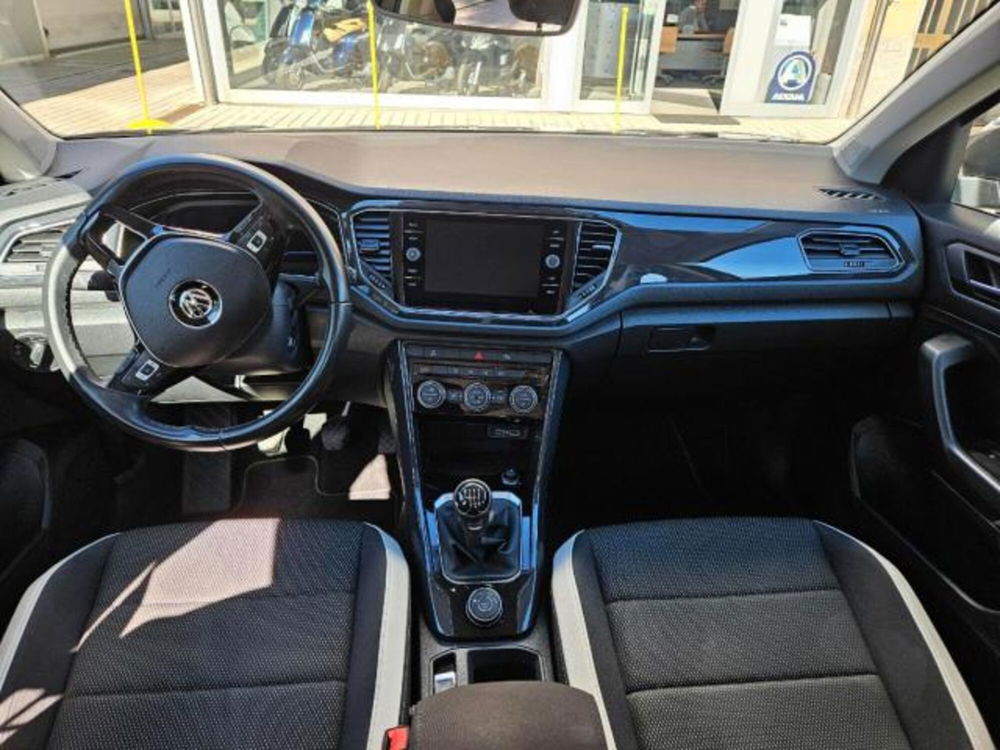 Volkswagen T-Roc usata a Como (5)