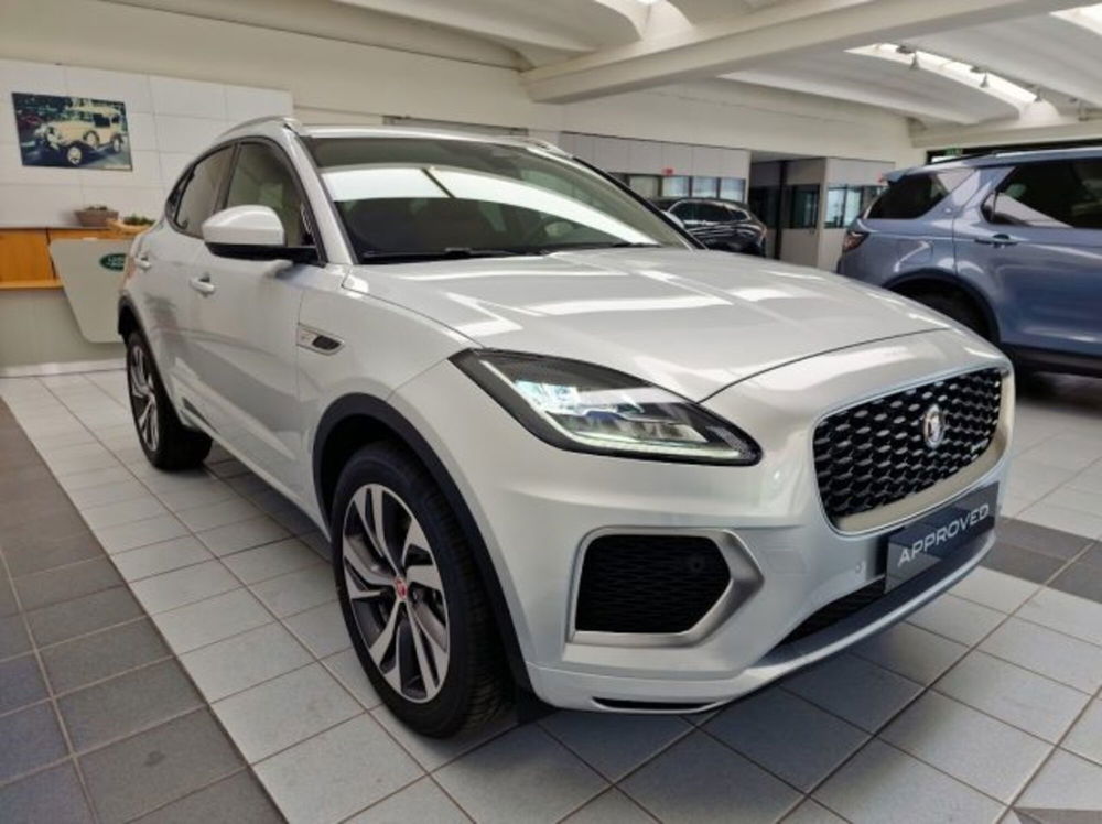 Jaguar E-Pace usata a Novara (20)