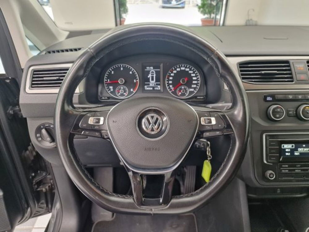 Volkswagen Caddy usata a Novara (12)