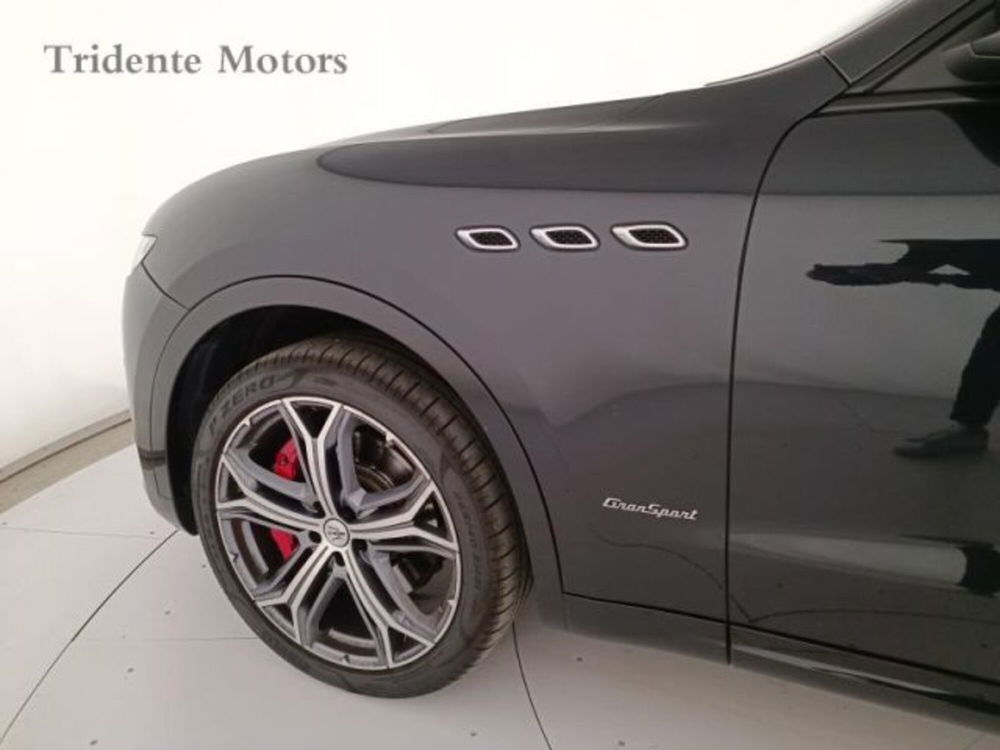 Maserati Levante usata a Padova (13)