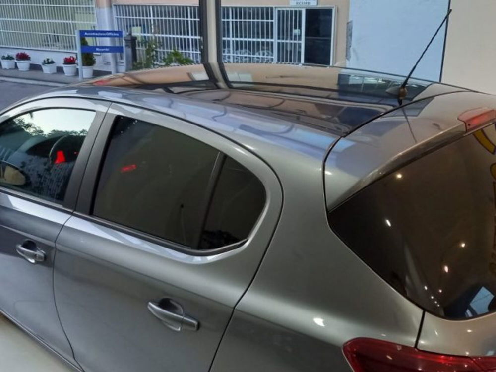 Opel Corsa usata a Napoli (7)