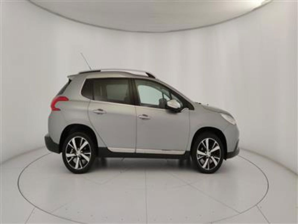 Peugeot 2008 usata a Bari (9)