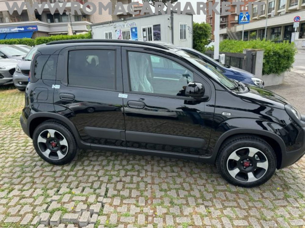 Fiat Panda Cross nuova a Roma (4)