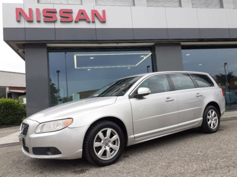 Volvo V70 D3 Geartronic Kinetic  del 2010 usata a Modena