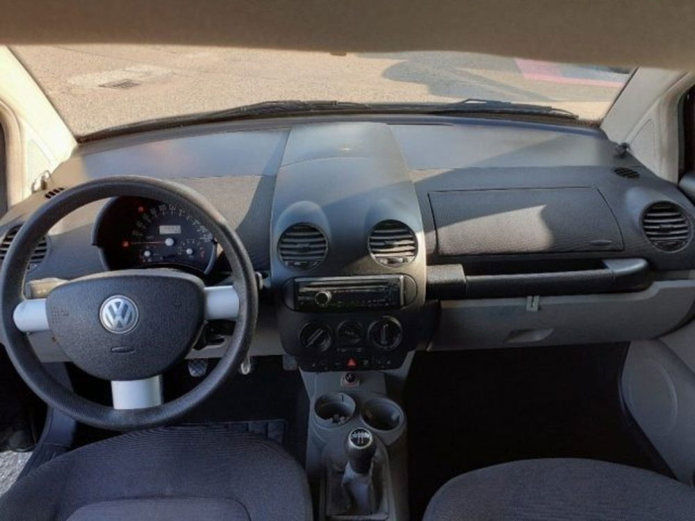 Volkswagen New Beetle usata a Modena (8)