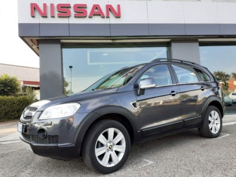 Chevrolet Captiva 2.0 VCDi LTX  del 2007 usata a Modena