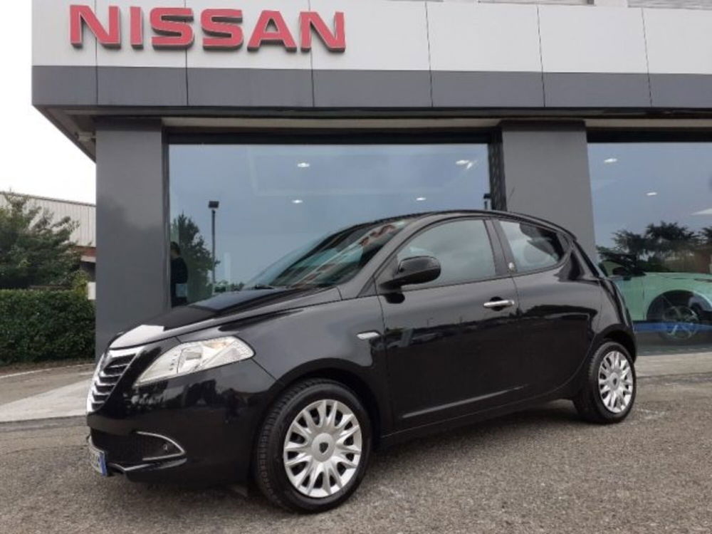 Lancia Ypsilon usata a Modena