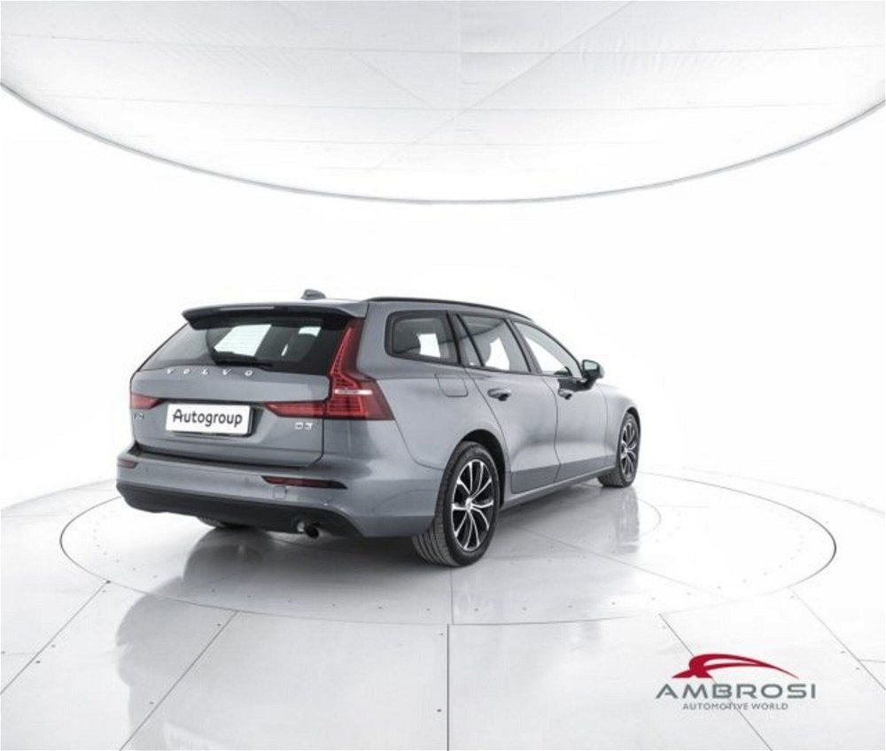 Volvo V60 D3 Geartronic Business N1  del 2021 usata a Corciano (3)