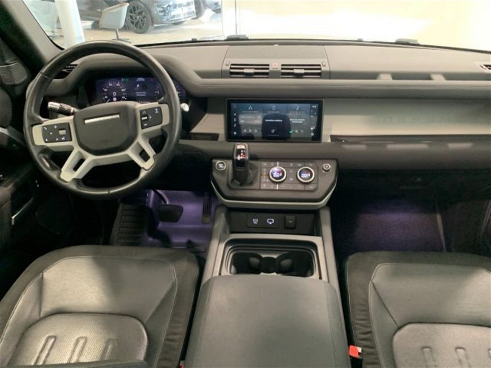 Land Rover Defender 110 2.0 SD4 AWD Auto S del 2020 usata a Livorno (4)