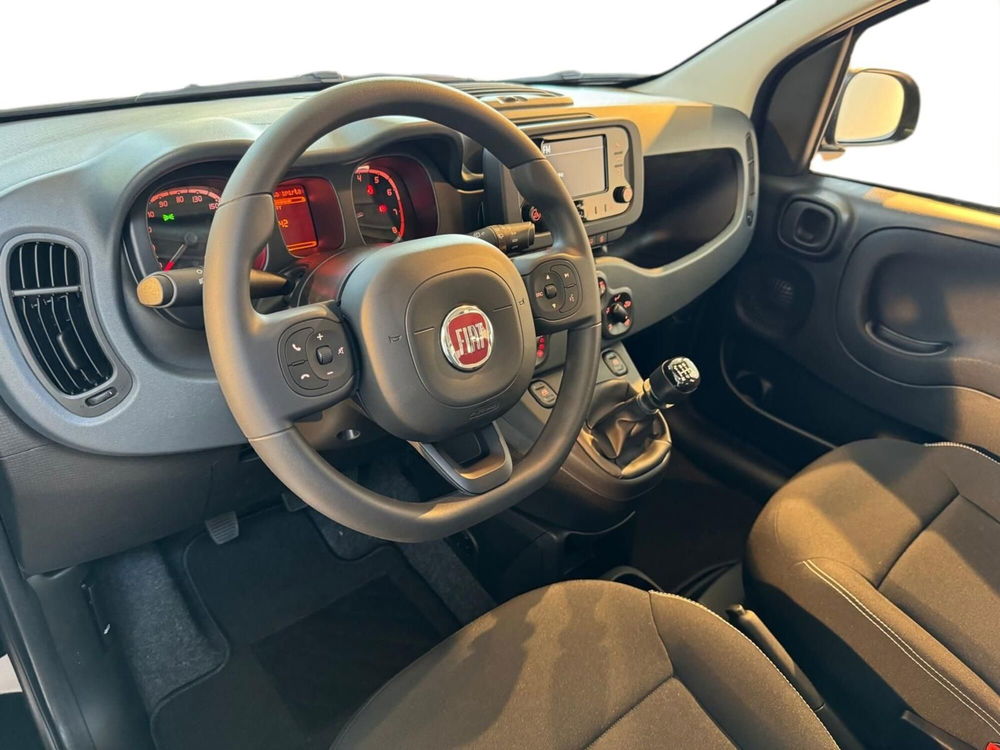 Fiat Panda Cross nuova a Milano (4)