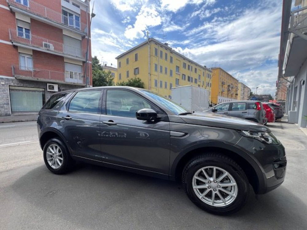 Land Rover Discovery Sport usata a Parma (5)