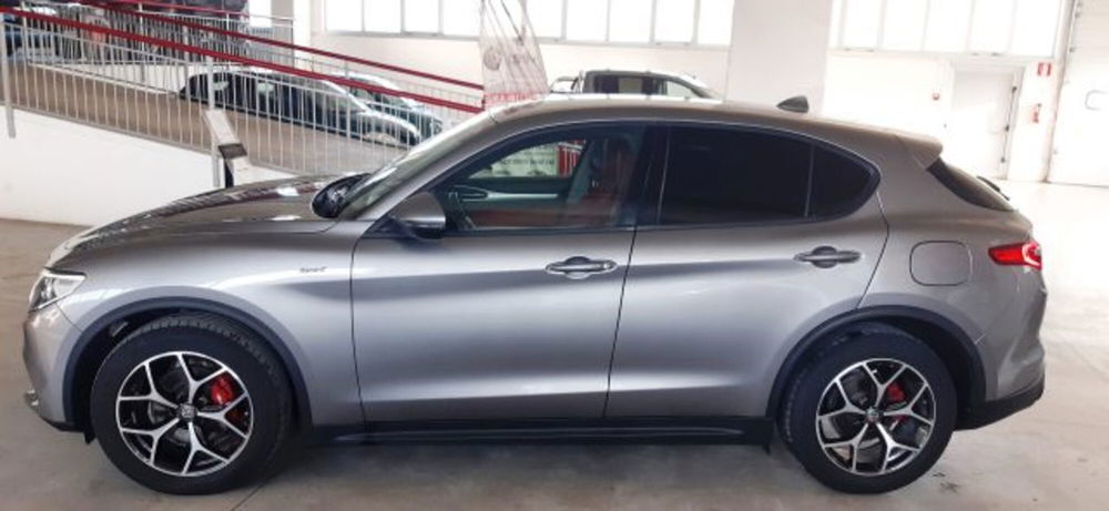 Alfa Romeo Stelvio usata a Terni (3)