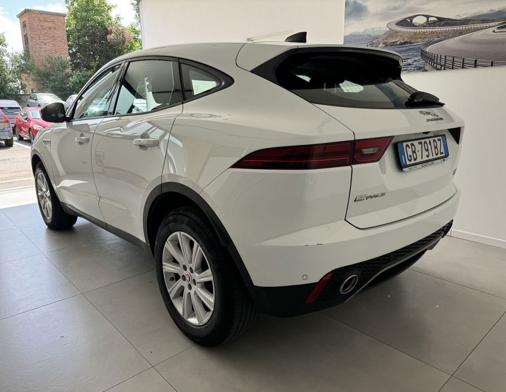 Jaguar E-Pace usata a Parma (10)