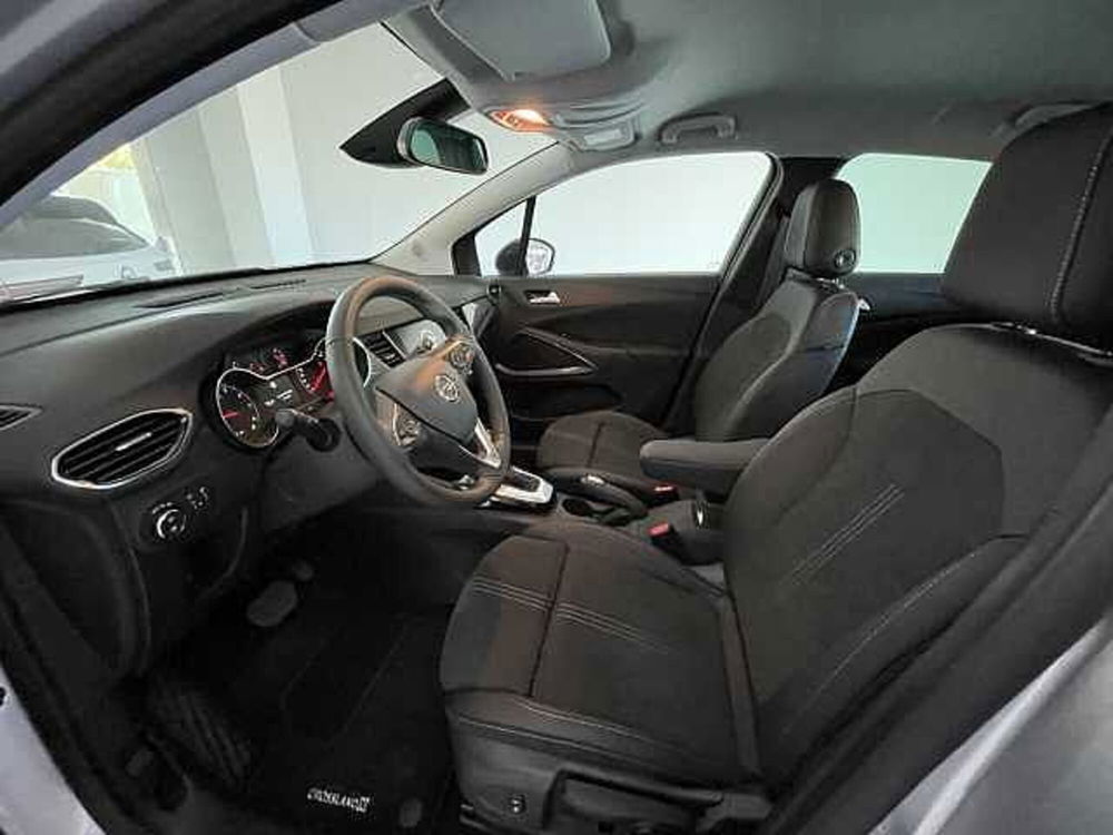 Opel Crossland nuova a Vibo Valentia (6)