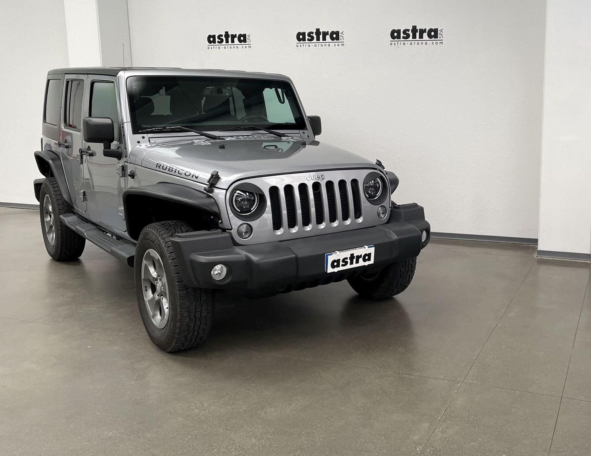 Jeep Wrangler Unlimited 2.8 CRD DPF Rubicon Auto  del 2018 usata a Arona