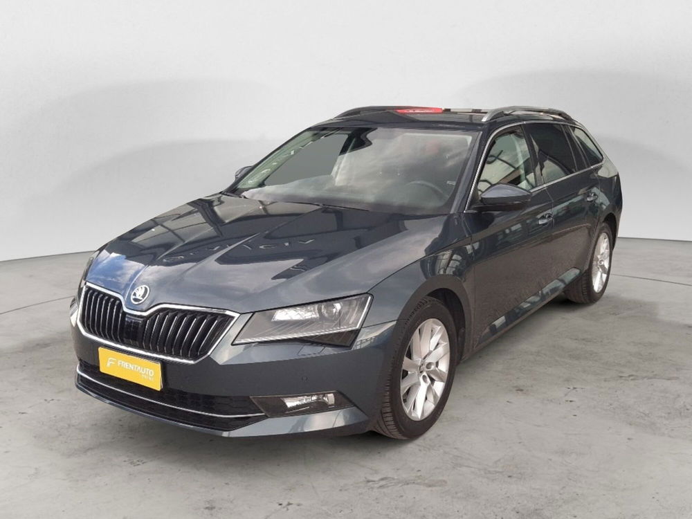 Skoda Superb Station Wagon usata a Campobasso