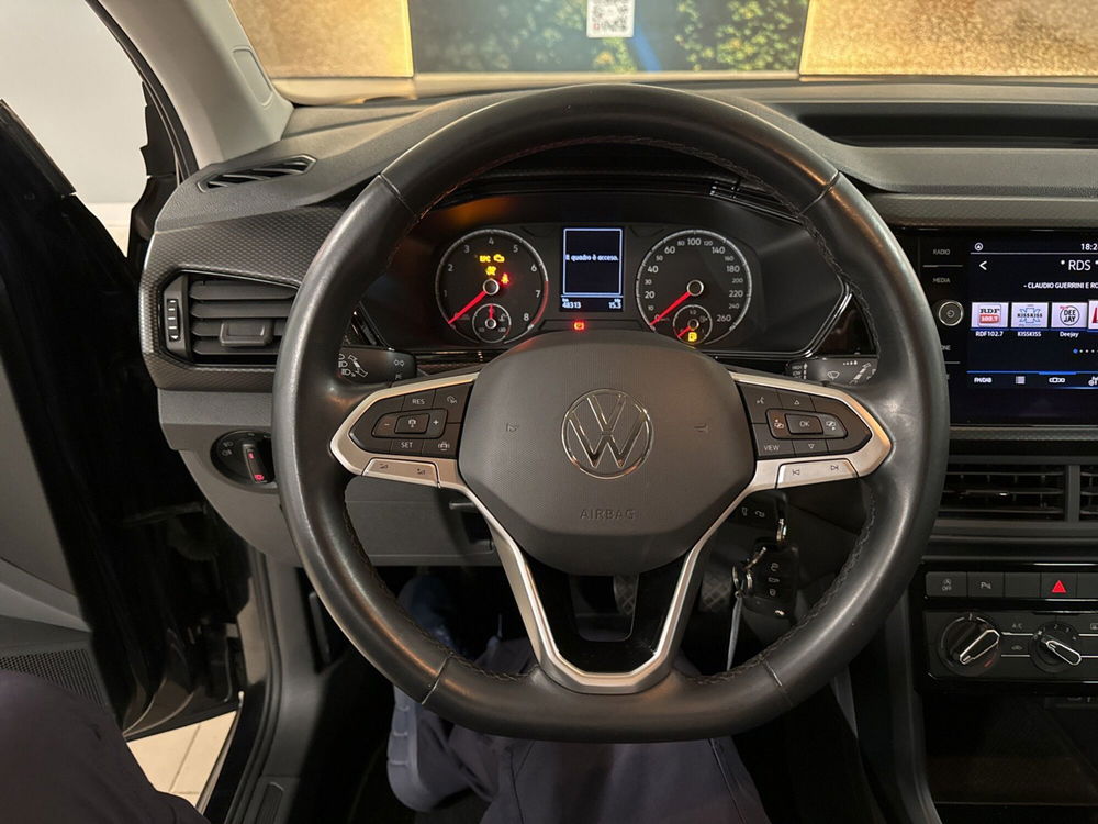 Volkswagen T-Cross usata a Prato (12)