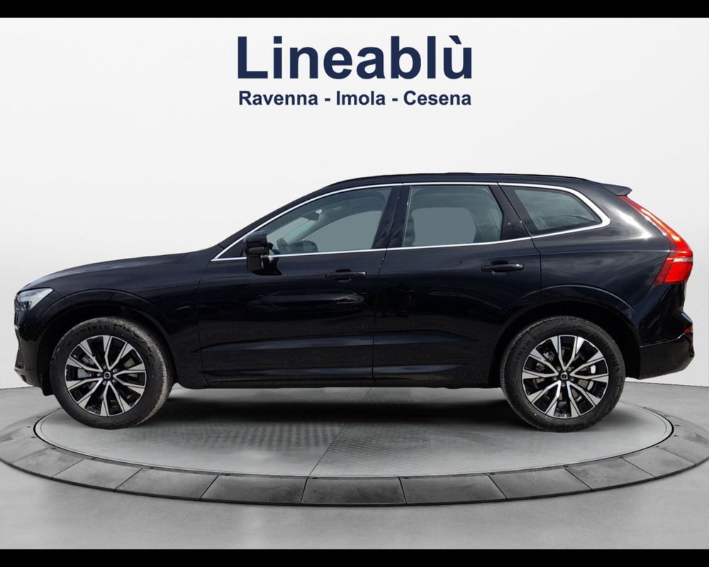 Volvo XC60 nuova a Ravenna (2)