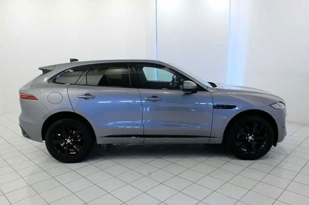 Jaguar F-Pace usata a Mantova (6)