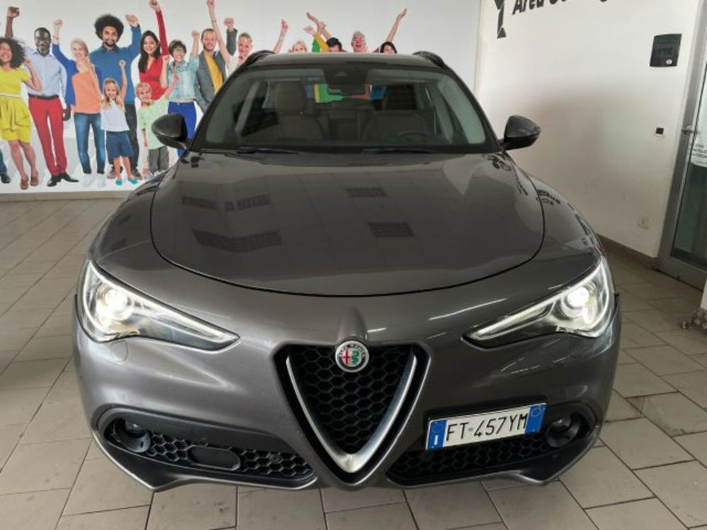 Alfa Romeo Stelvio Stelvio 2.2 Turbodiesel 190 CV AT8 Q4 Executive  del 2018 usata a Capaccio (2)
