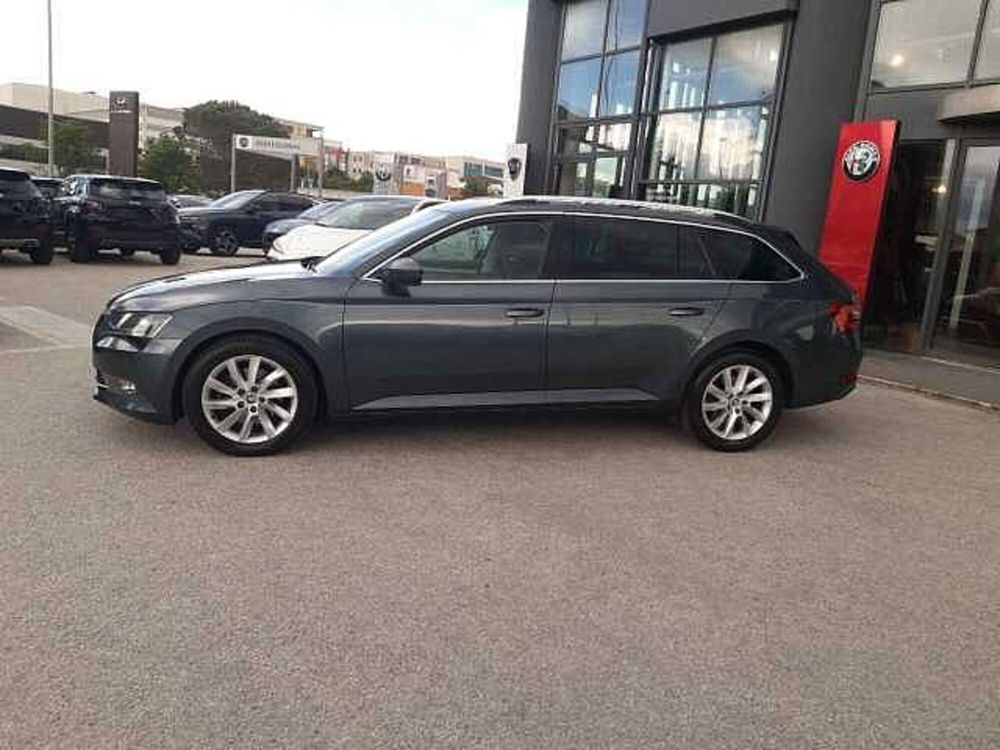 Skoda Superb usata a Ancona (2)