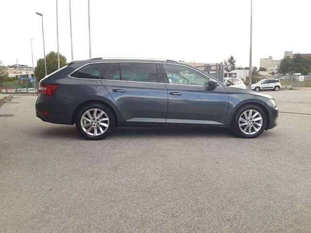 Skoda Superb usata a Ancona (7)