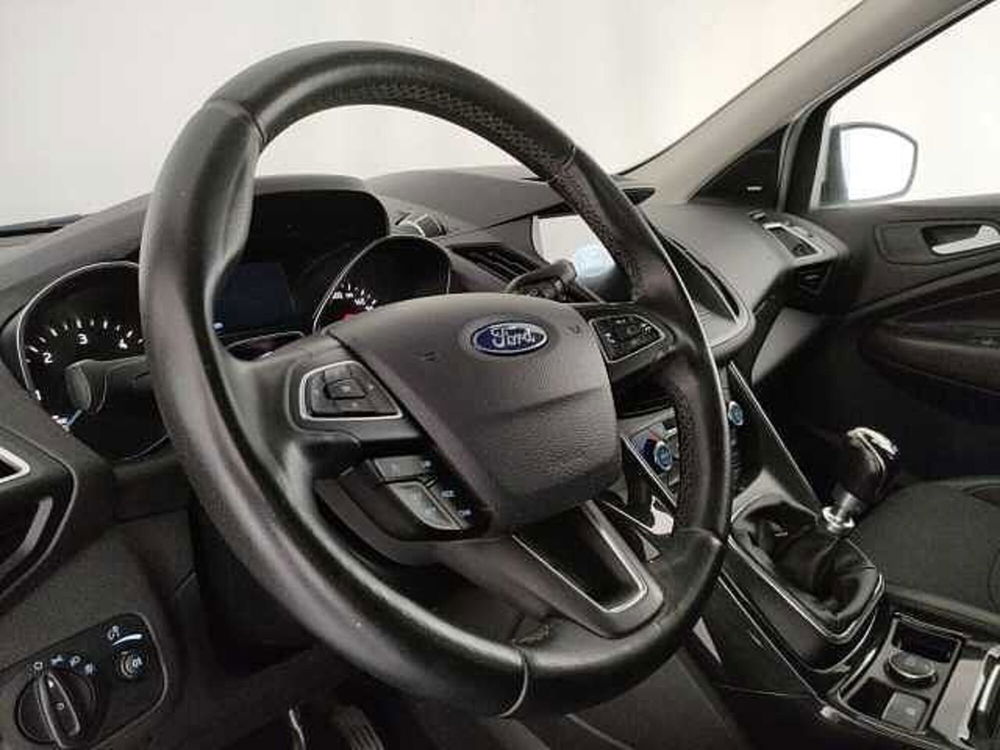 Ford Kuga usata a Roma (12)