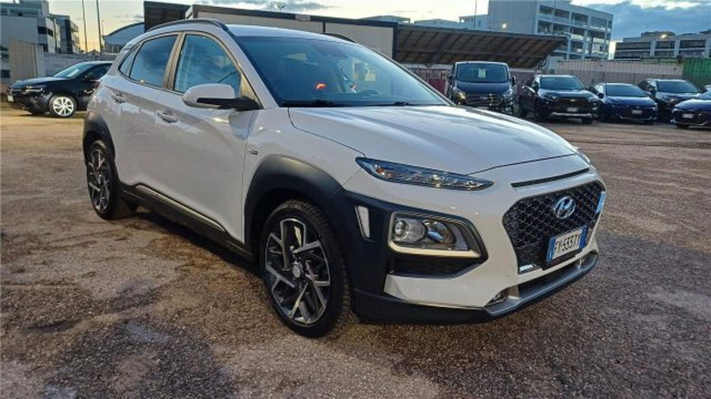 Hyundai Kona usata a Bari (3)