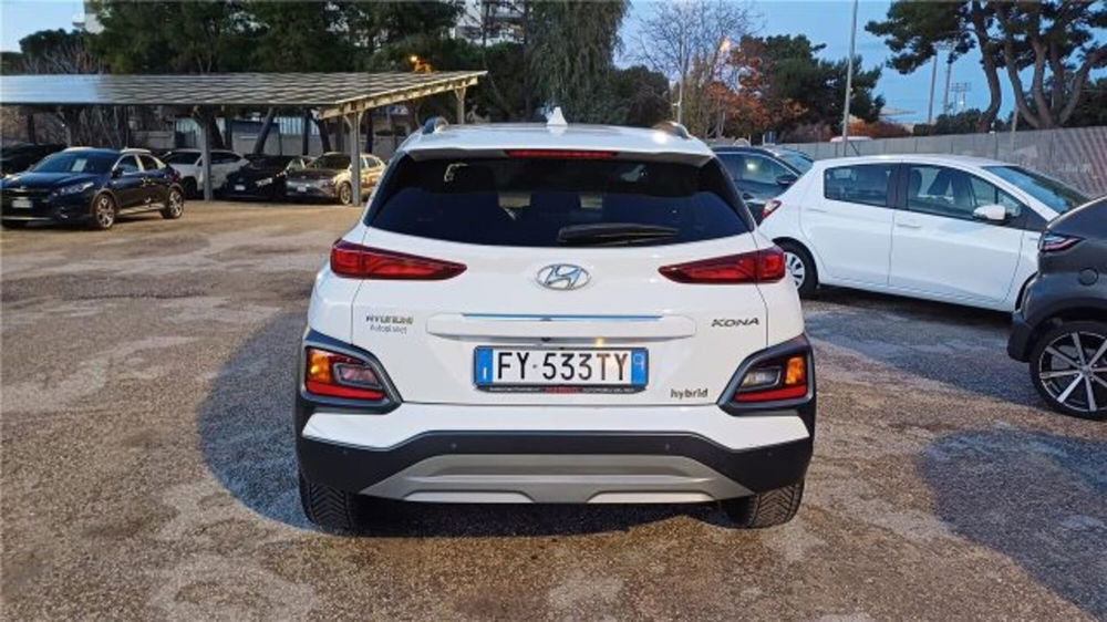 Hyundai Kona usata a Bari (6)