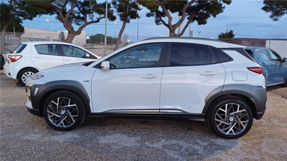 Hyundai Kona usata a Bari (8)