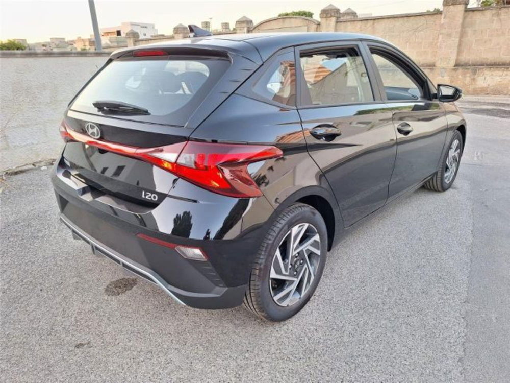 Hyundai i20 nuova a Bari (5)