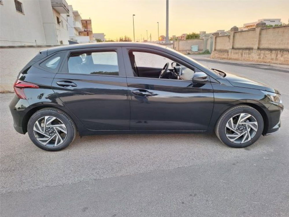 Hyundai i20 nuova a Bari (8)