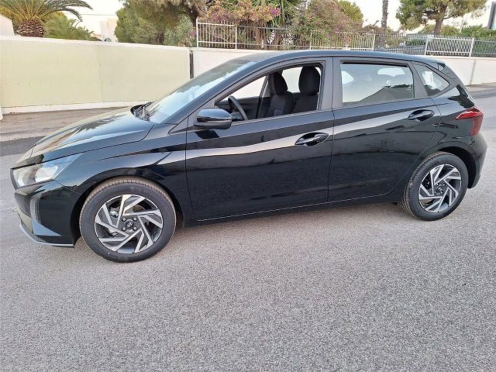 Hyundai i20 nuova a Bari (9)