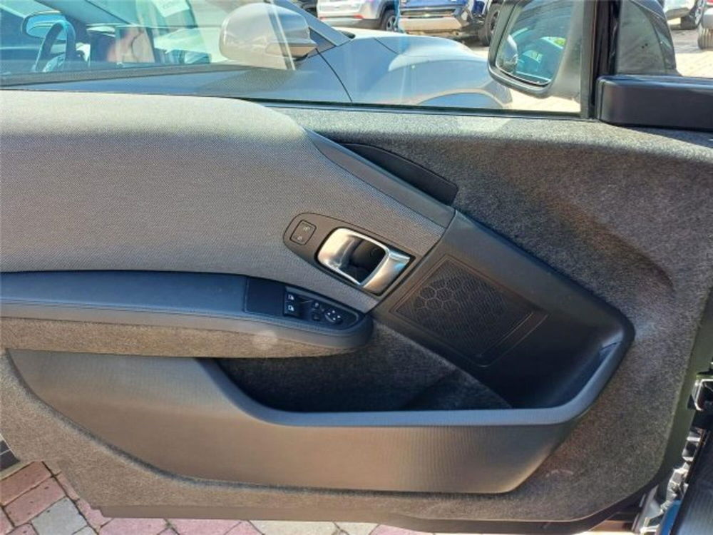 BMW i3 usata a Bari (10)