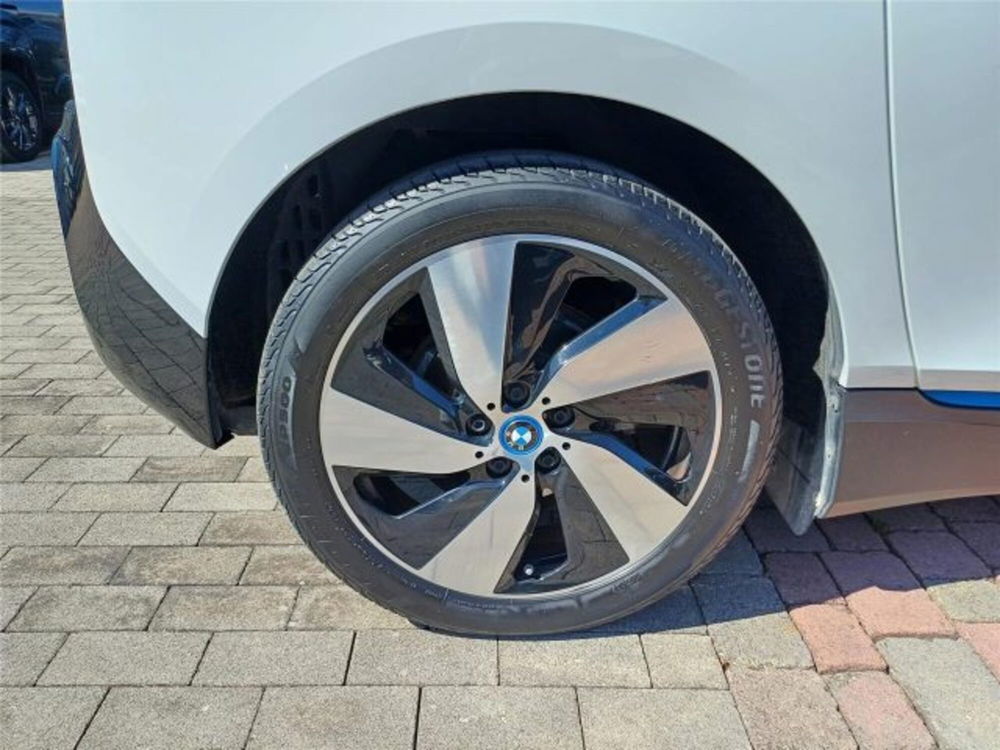 BMW i3 usata a Bari (6)