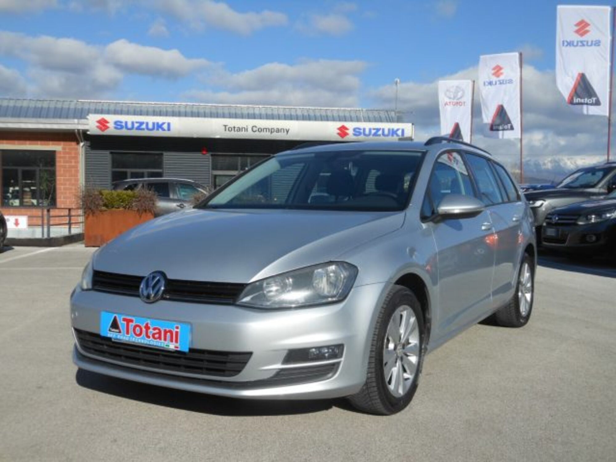 Volkswagen Golf Variant 1.6 TDI 105 CV Comfortline BlueMotion Tech. del 2014 usata a L&#039;Aquila