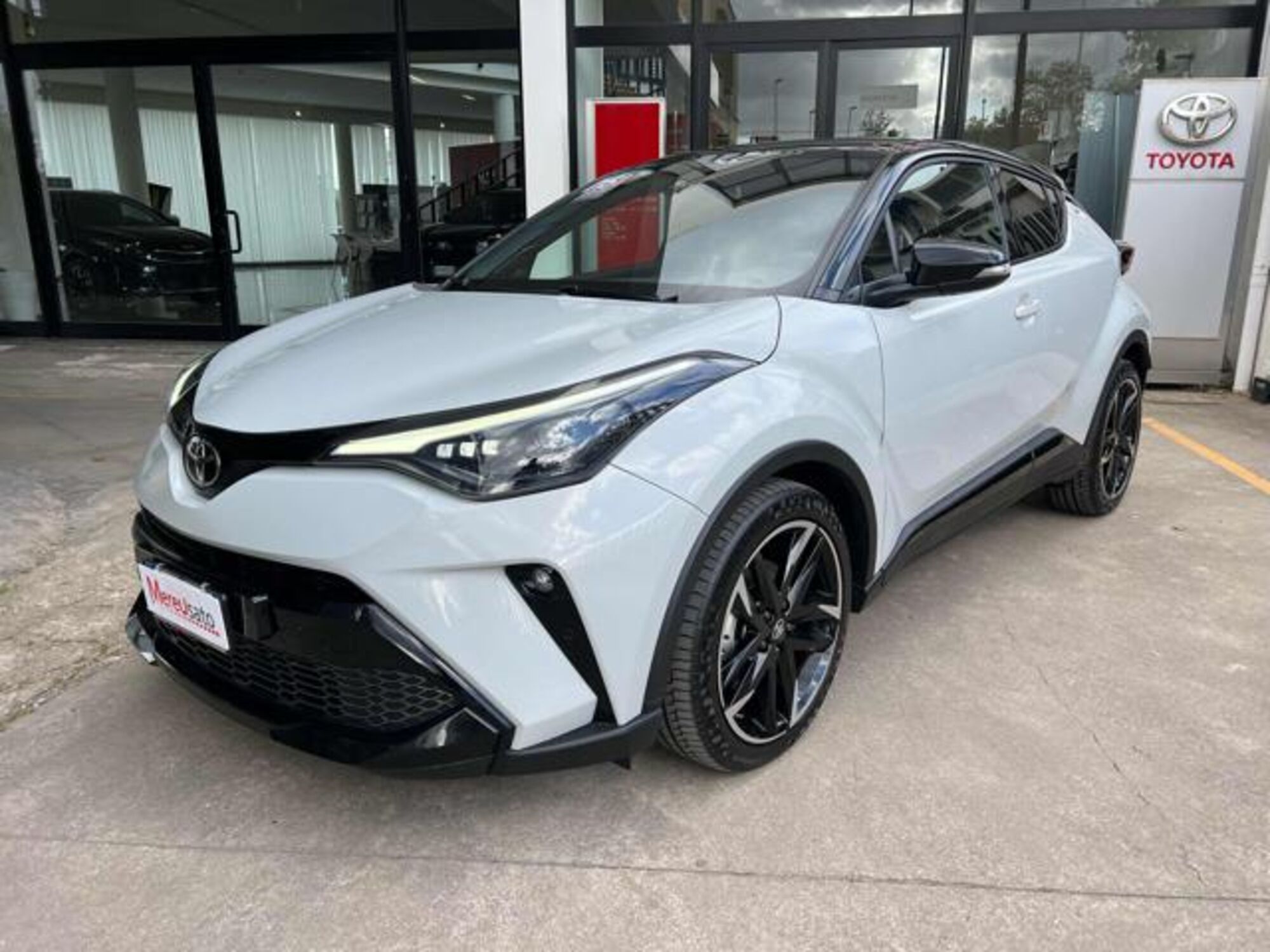 Toyota Toyota C-HR 1.8 Hybrid E-CVT GR Sport nuova a Sassari