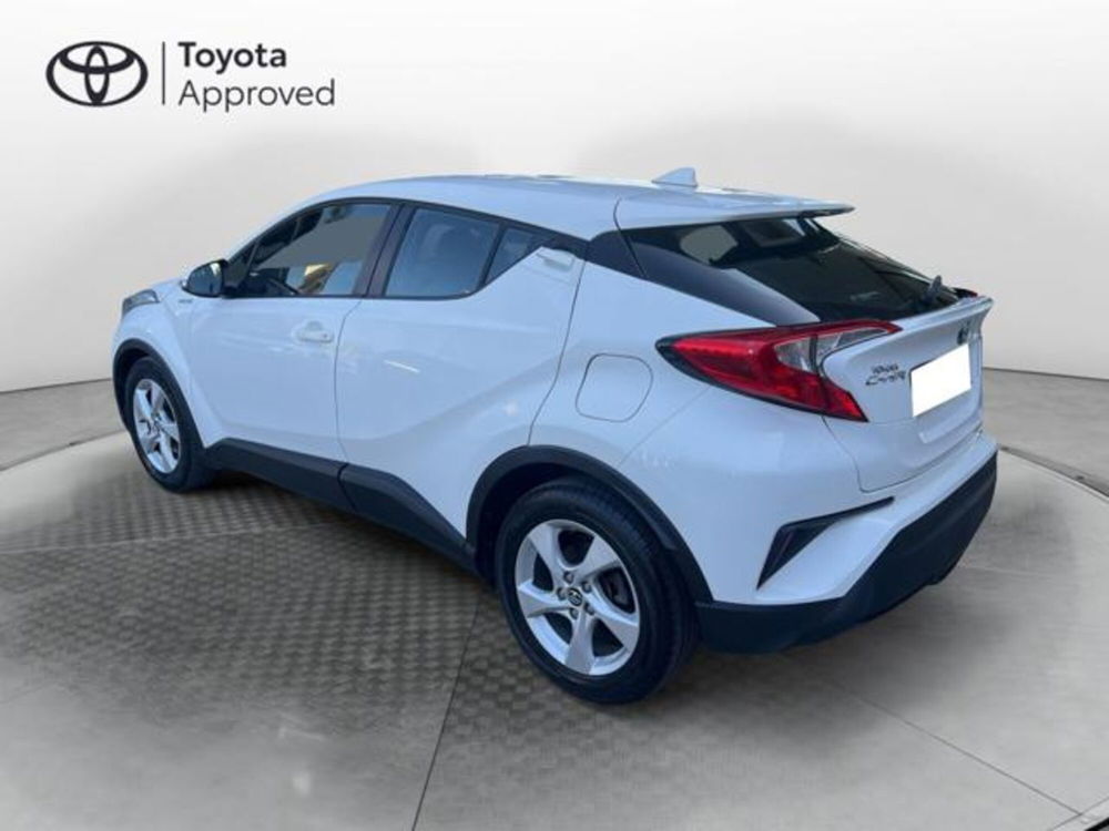 Toyota Toyota C-HR usata a Sassari (3)