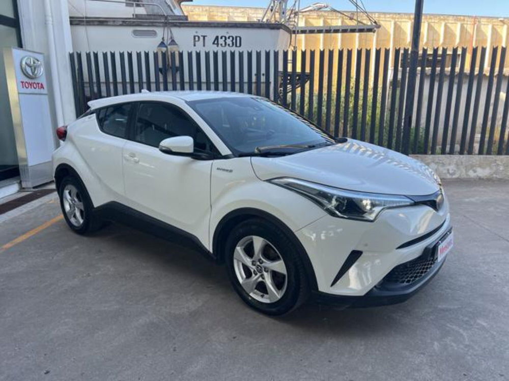 Toyota Toyota C-HR usata a Sassari (8)