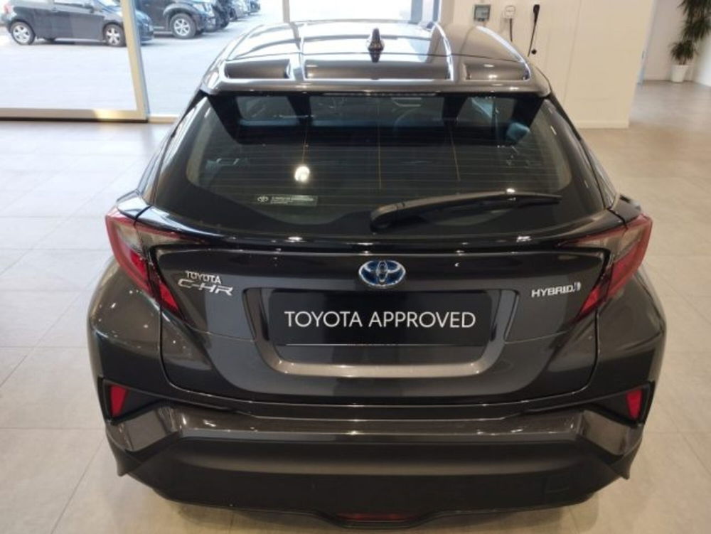 Toyota Toyota C-HR usata a Sassari (4)