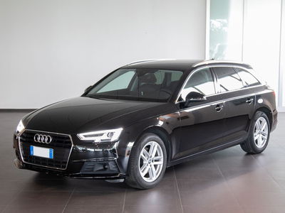 Audi A4 Avant 2.0 TDI 150 CV ultra S tronic del 2019 usata a Catania