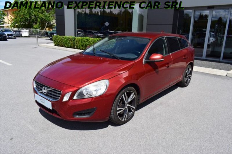 Volvo V60 D5 AWD Geartronic Kinetic  del 2011 usata a Cuneo