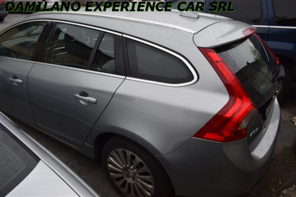 Volvo V60 D3 Geartronic Kinetic  del 2013 usata a Cuneo (3)