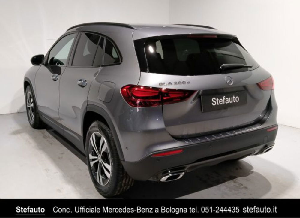 Mercedes-Benz GLA SUV nuova a Bologna (5)