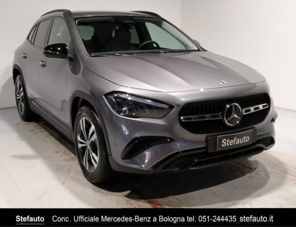 Mercedes-Benz GLA SUV nuova a Bologna