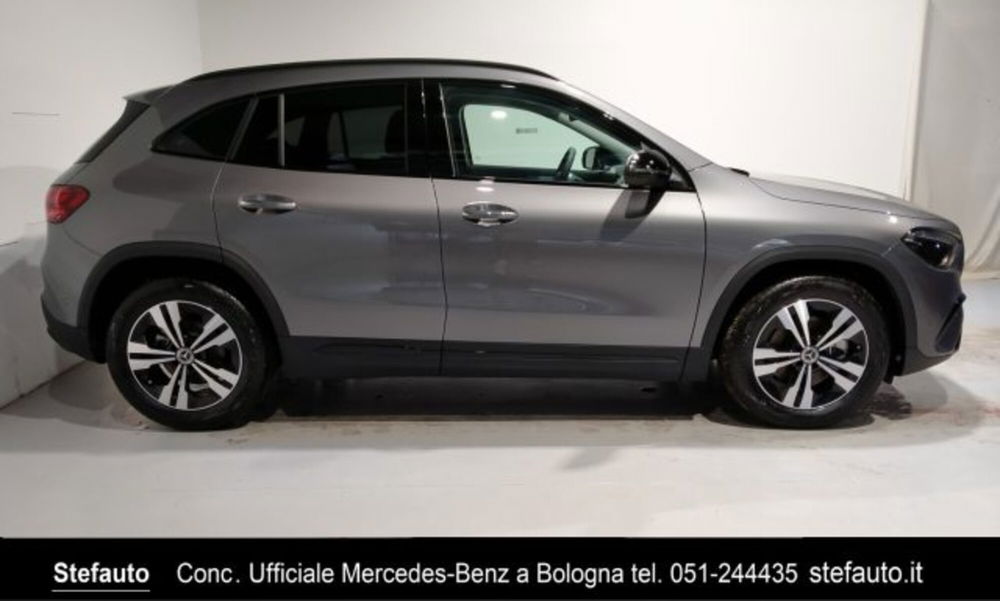 Mercedes-Benz GLA SUV nuova a Bologna (2)